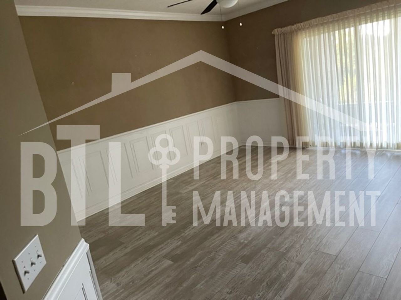 120 Oxford Ct #1 - Photo 4 of 16