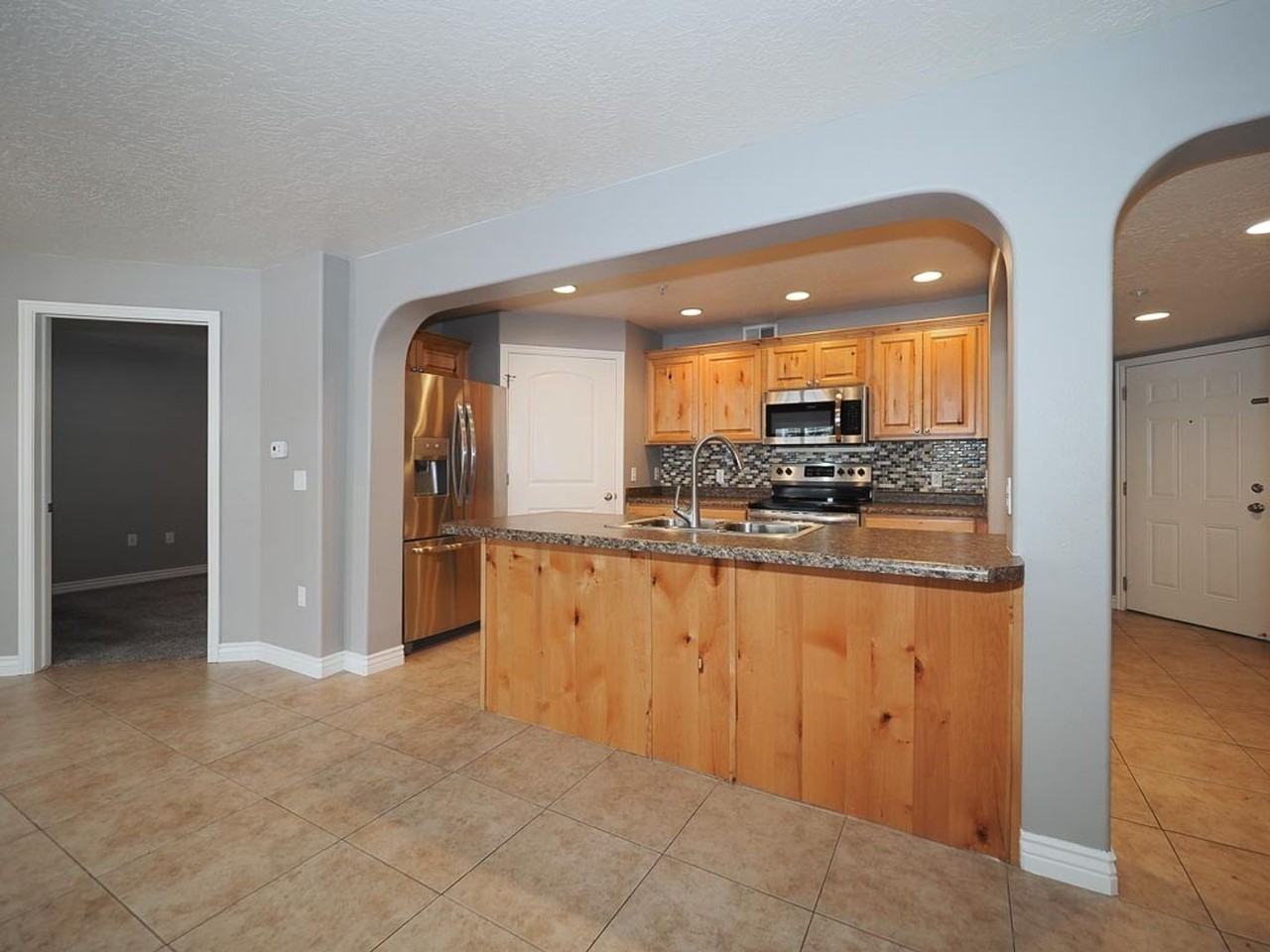 11776 S Grandville Ave - Photo 3 of 28