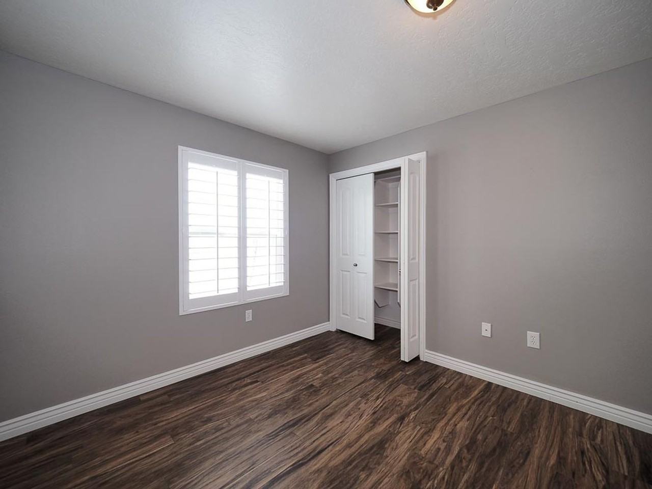11776 S Grandville Ave - Photo 5 of 28