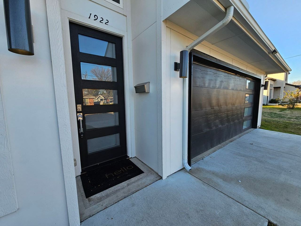 1922 Mcbroom St - Photo 3 of 31