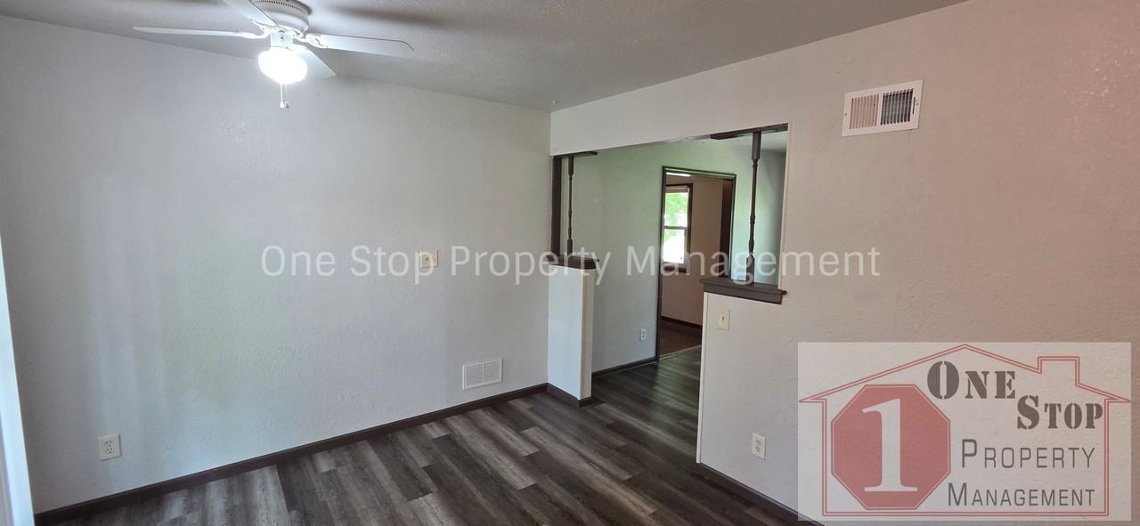8713 E 111th St - Photo 4 of 20