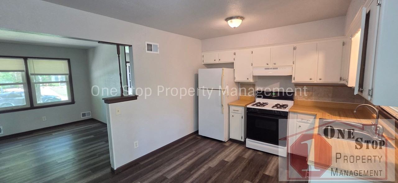 8713 E 111th St - Photo 6 of 20