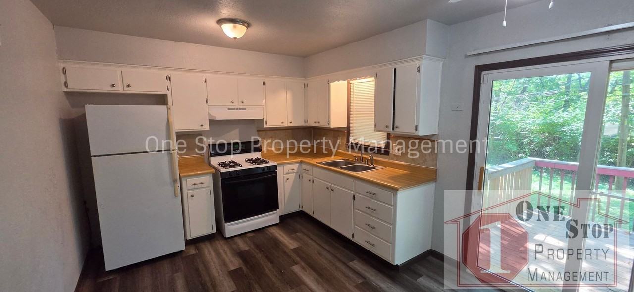 8713 E 111th St - Photo 7 of 20