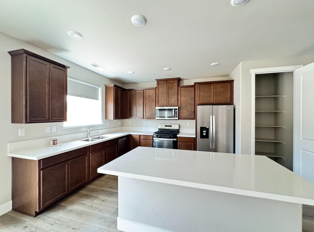 7507 Rambling Ridge Rd - Photo 5 of 12