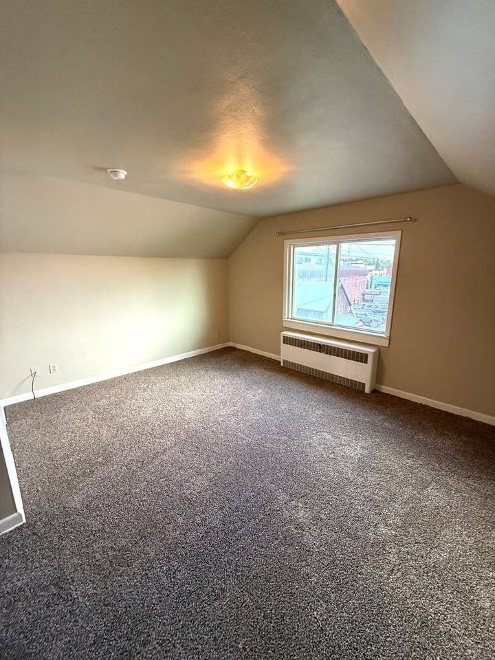 710 Jackson St - Photo 7 of 7