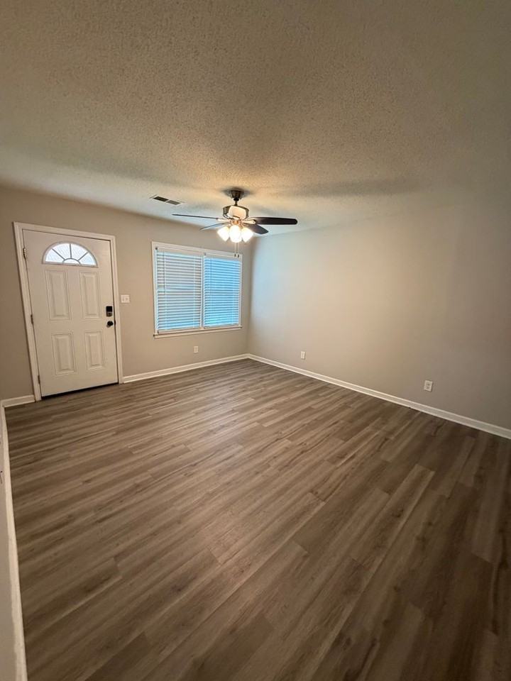 1100 Chandler Dr #104 - Photo 2 of 12