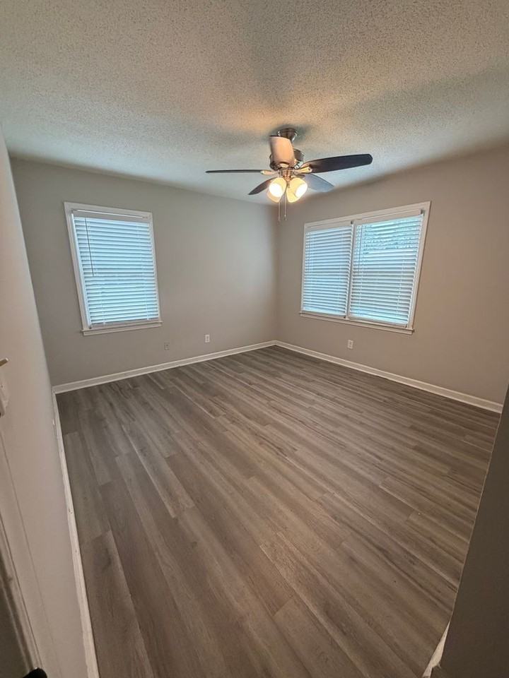 1100 Chandler Dr #104 - Photo 7 of 12