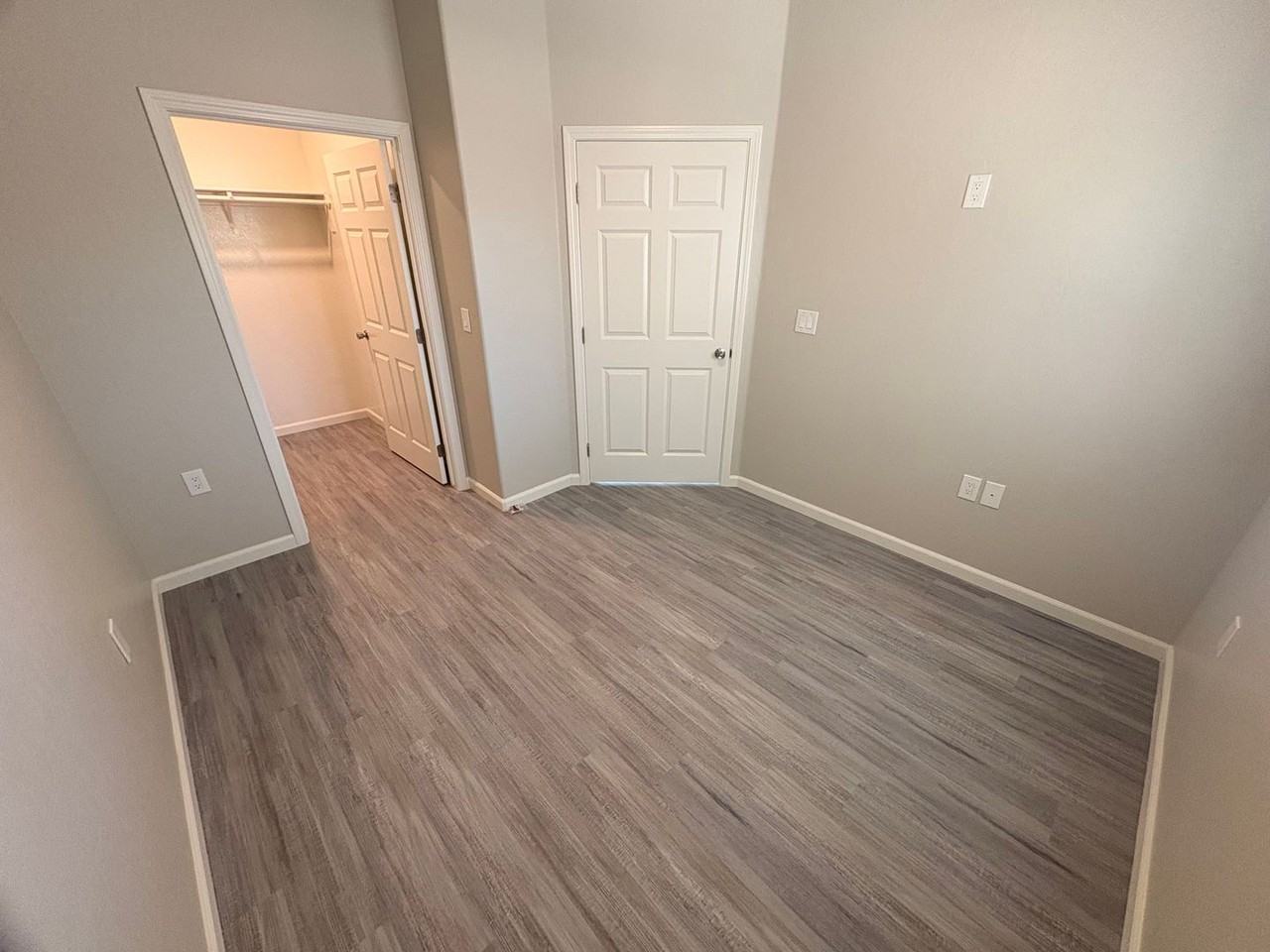 1031 N Highland St - Photo 6 of 6