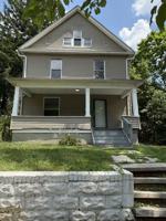 featured image of 975 Raymond St