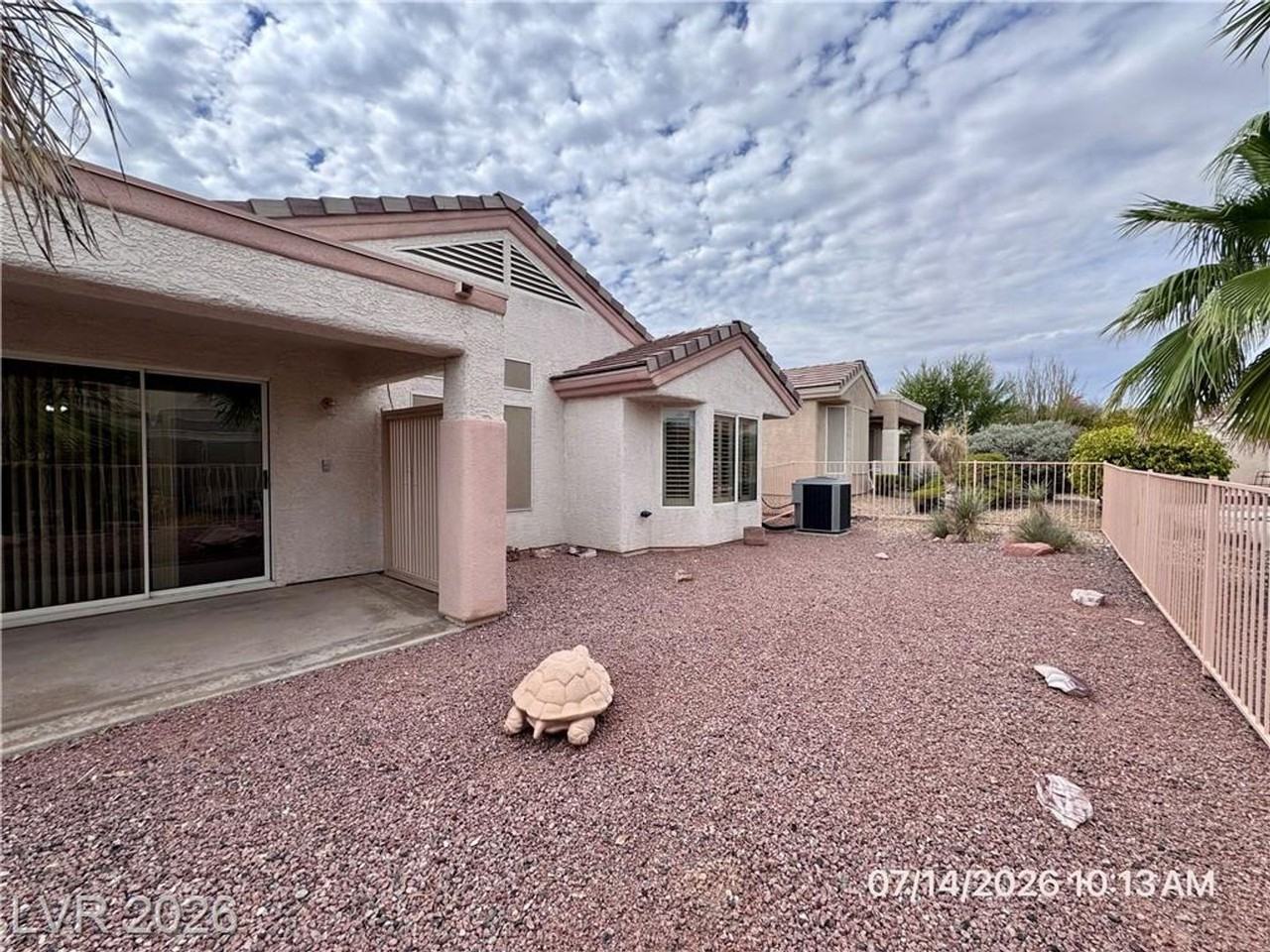 2110 Eagle Watch Dr - Photo 4 of 50