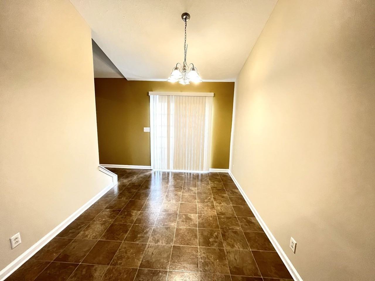 3323 Risen Star Dr - Photo 5 of 20
