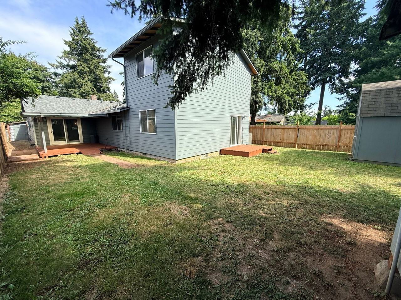 151 Ne 157th Ave - Photo 3 of 23