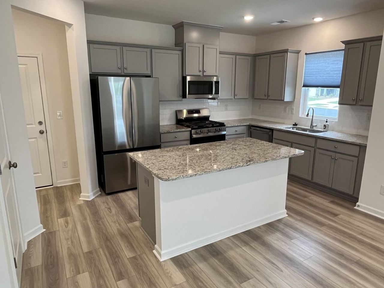 3507 Nimbell Rd - Photo 5 of 28