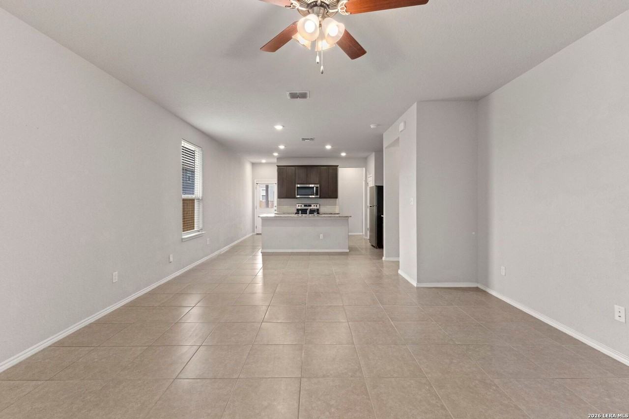 10019 Rancho Real Rd - Photo 4 of 17