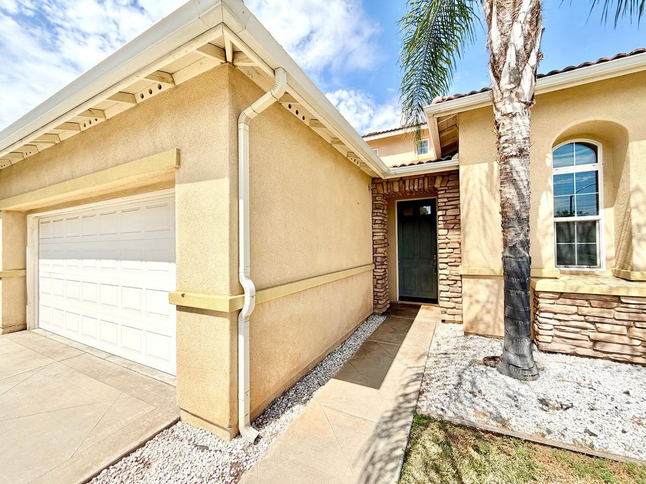 29998 Couples Ave - Photo 4 of 47