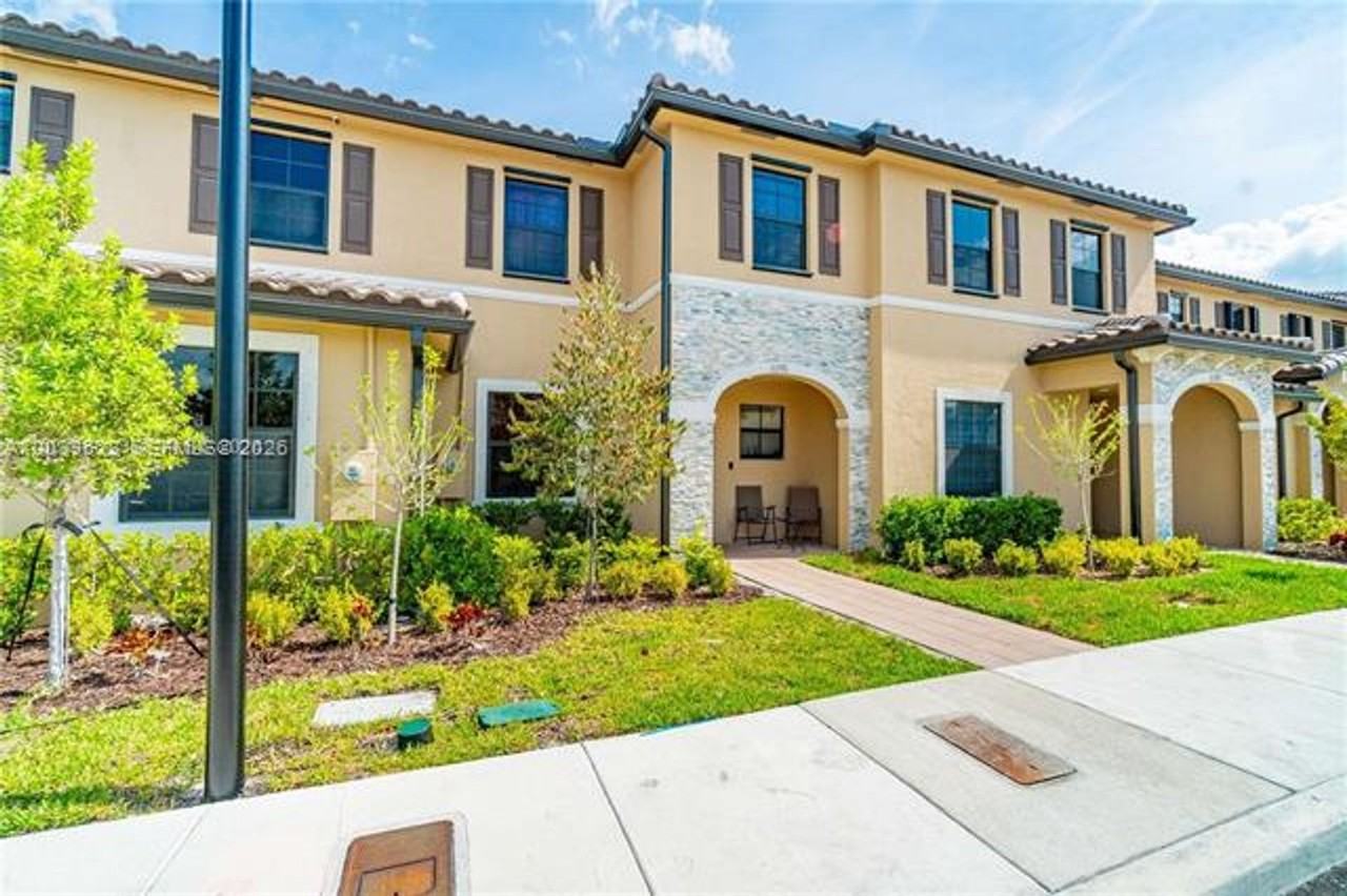 11387 11387 SW 248th Ter th 11387 - Photo 2 of 5