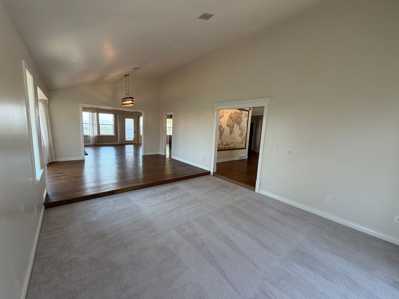 1835 N Beechwood Dr - Photo 4 of 50