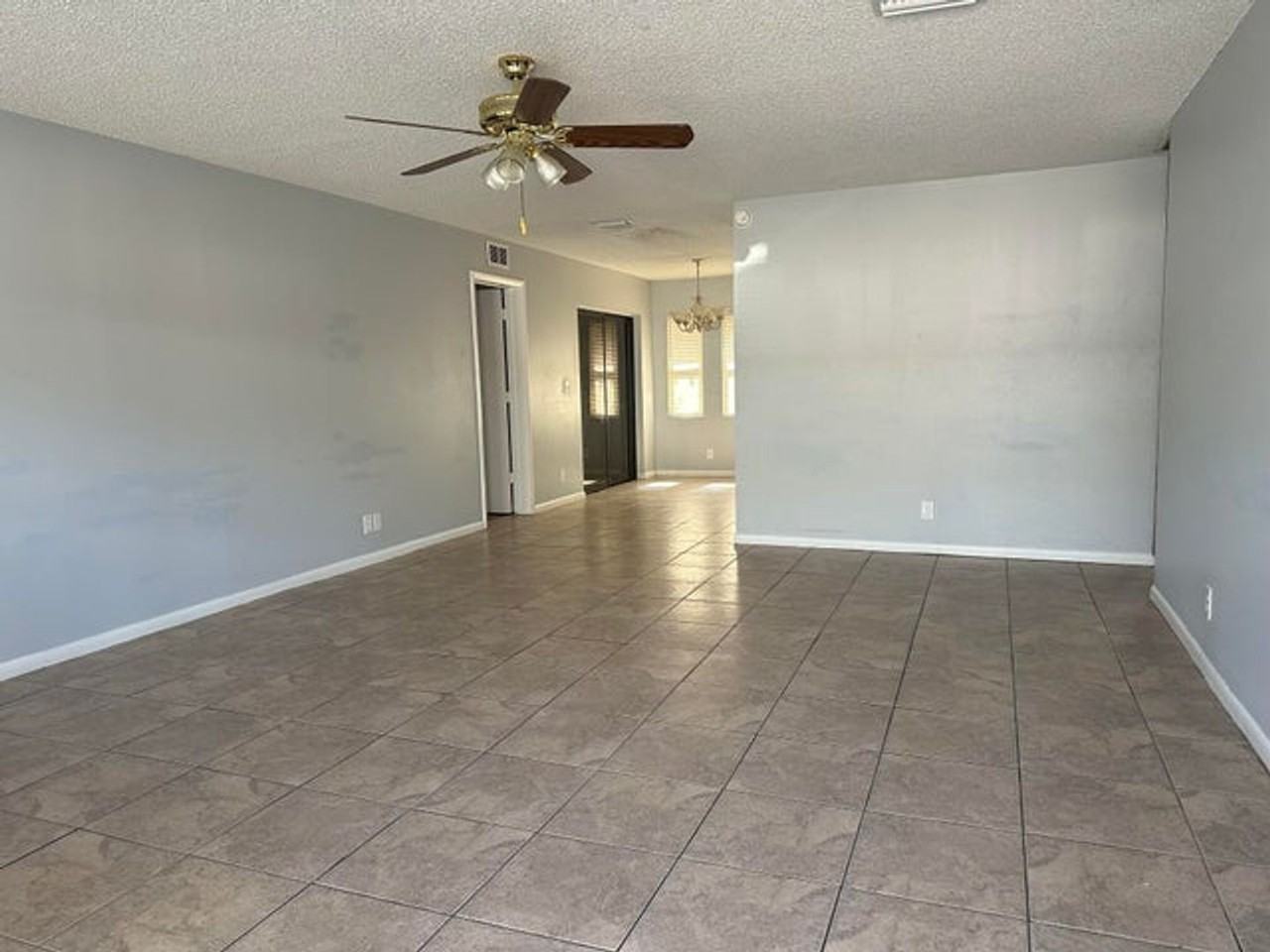 641 641 W 9th 2, - Photo 5 of 10