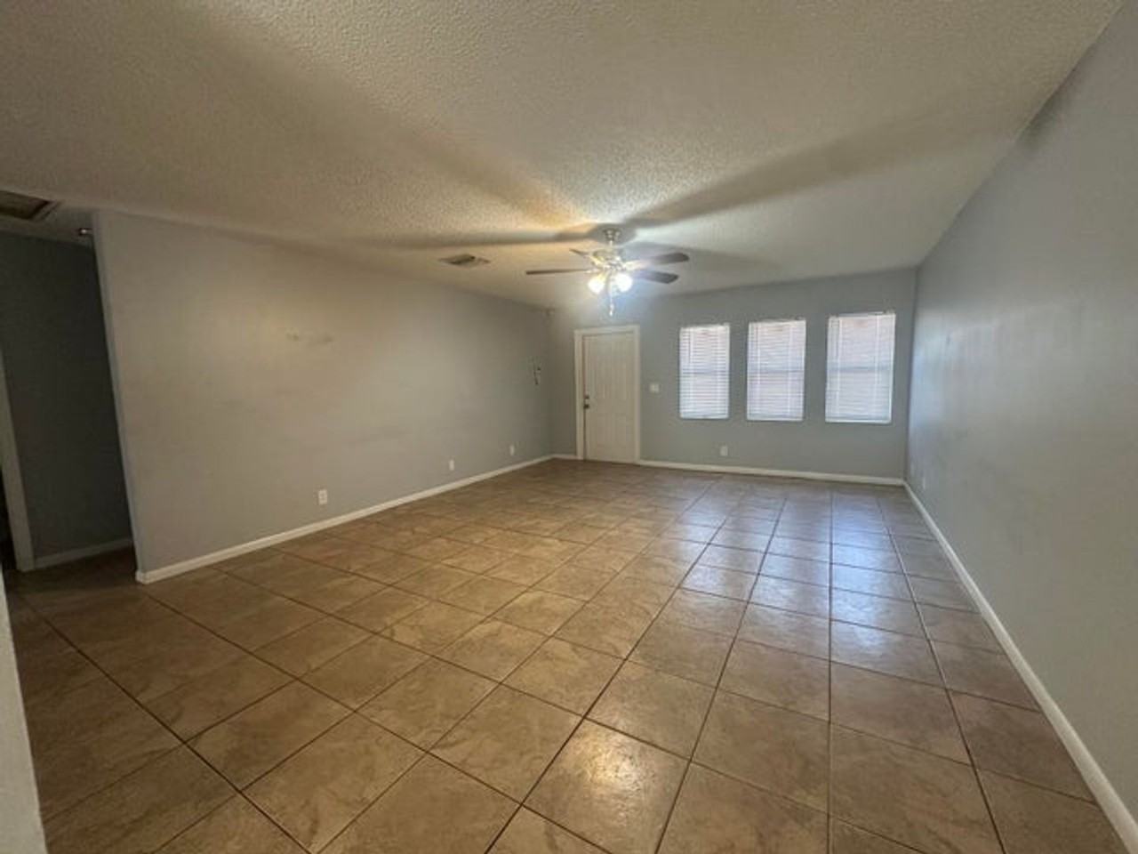 641 641 W 9th 2, - Photo 6 of 10