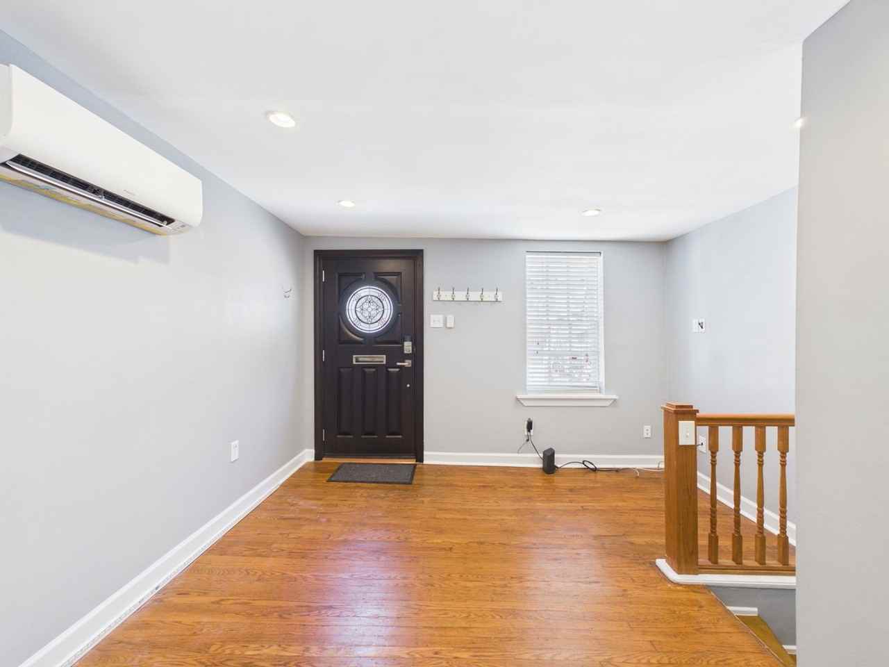918 Waverly St - Photo 7 of 29