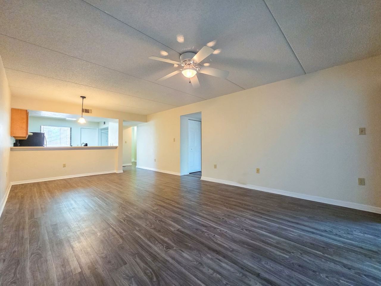1634 Sw 16th St - Photo 4 of 30