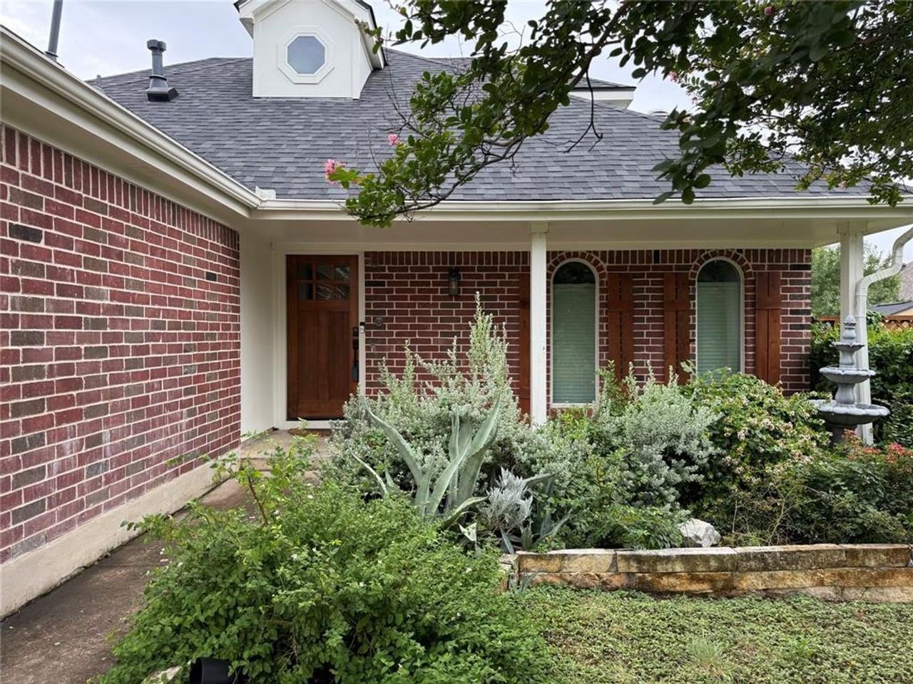 502 Green Valley Cv - Photo 2 of 14