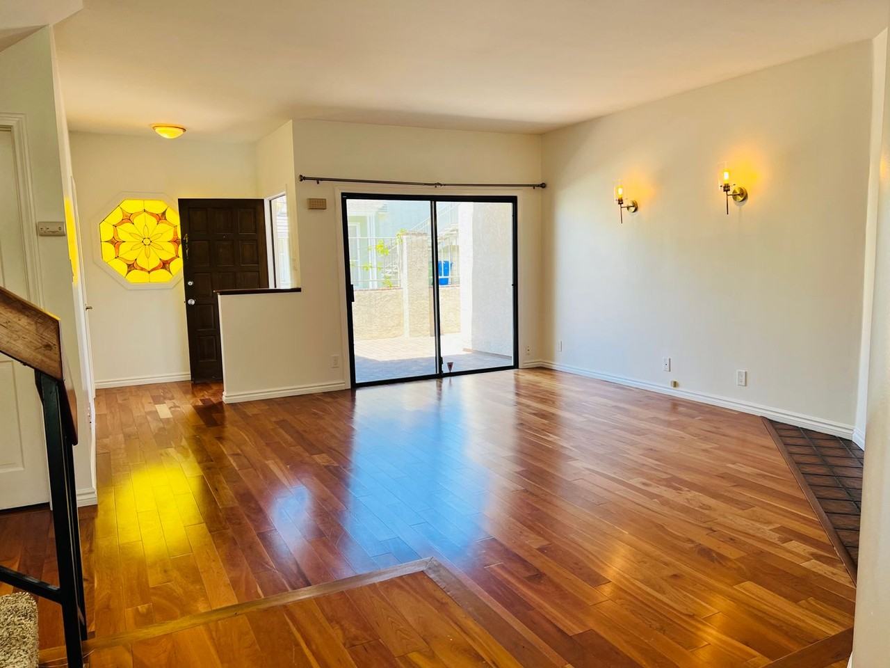 1171 Stanford St #4 - Photo 3 of 30