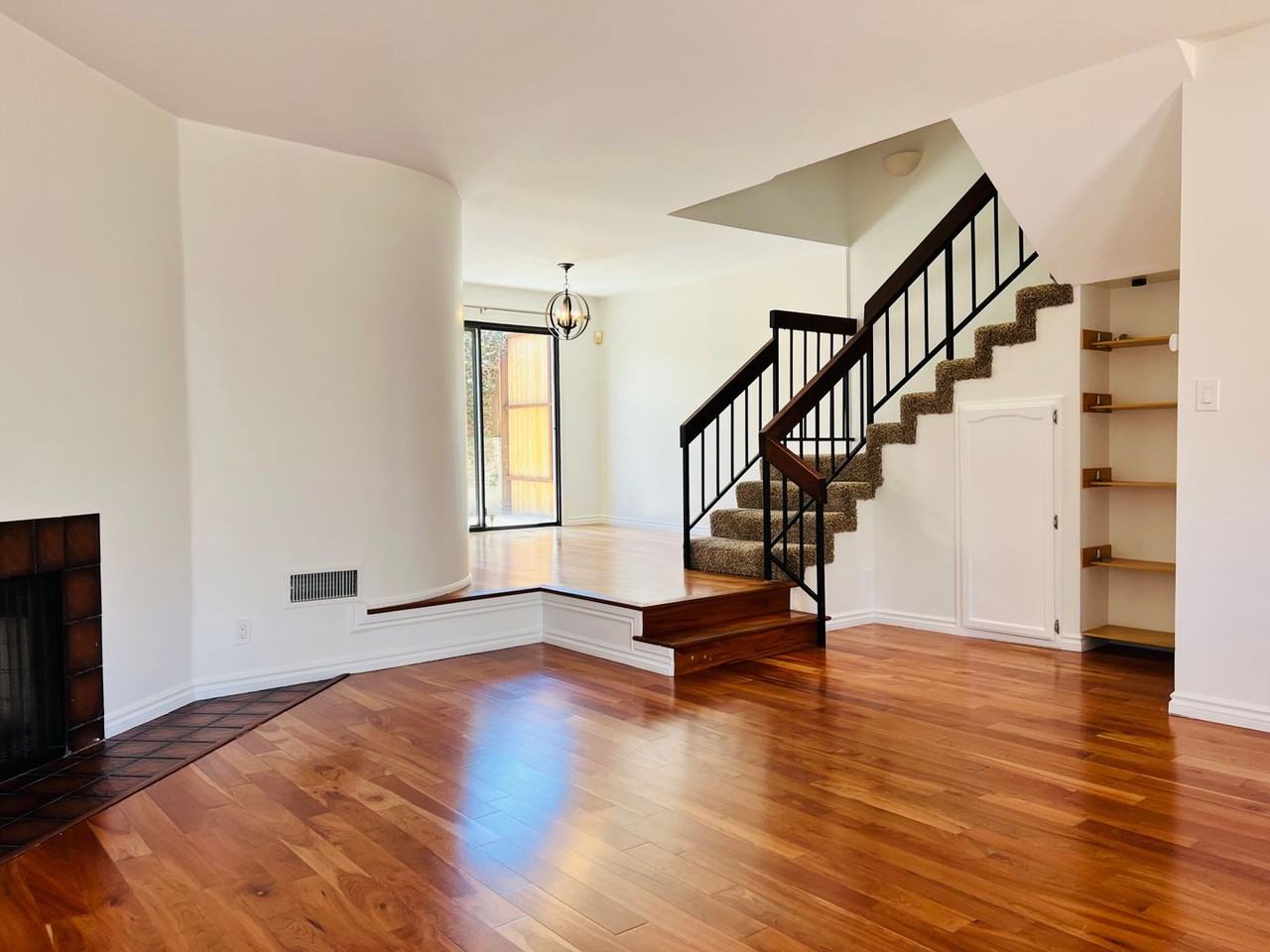 1171 Stanford St #4 - Photo 5 of 30