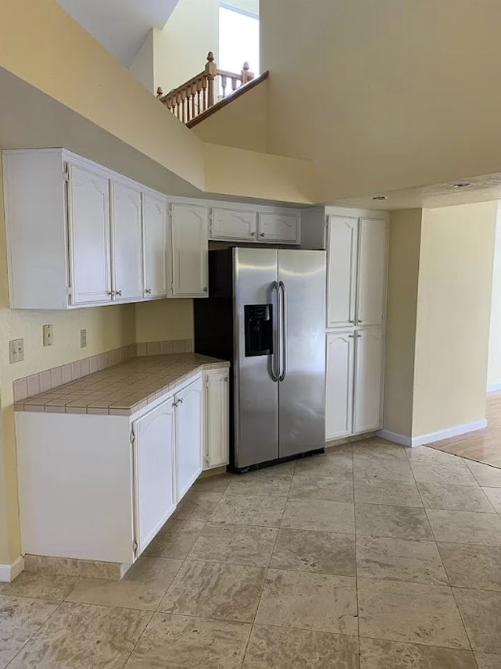 649 Daffodil Dr - Photo 2 of 23