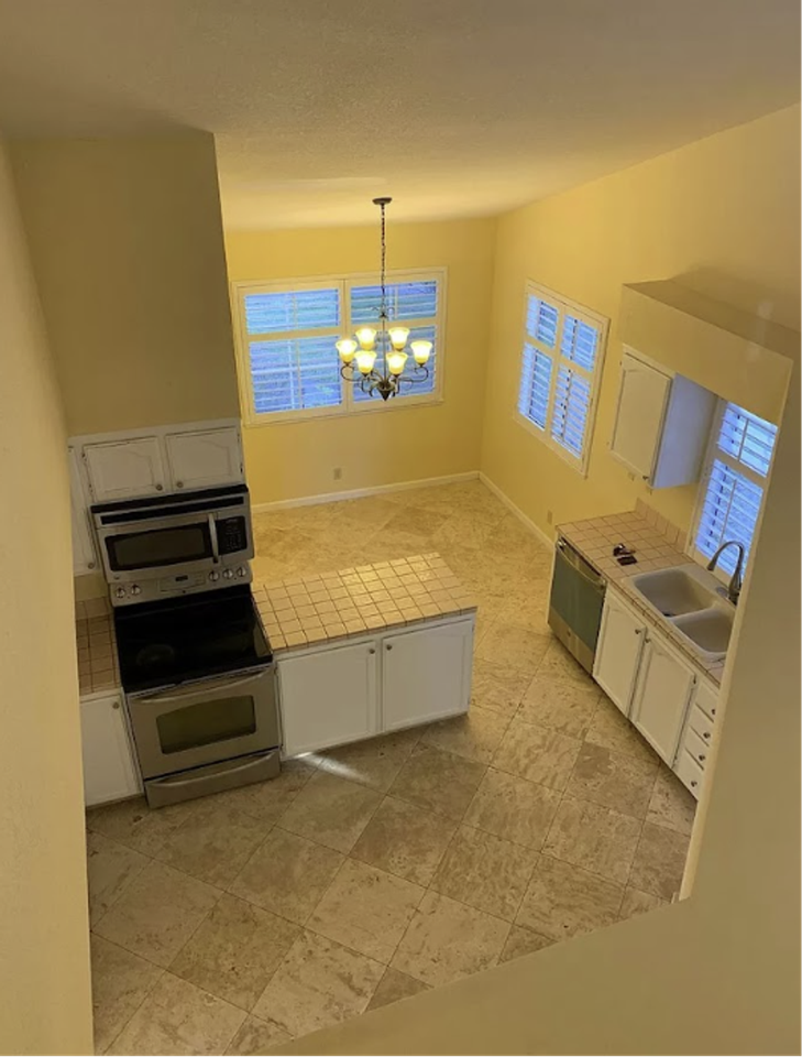 649 Daffodil Dr - Photo 5 of 23