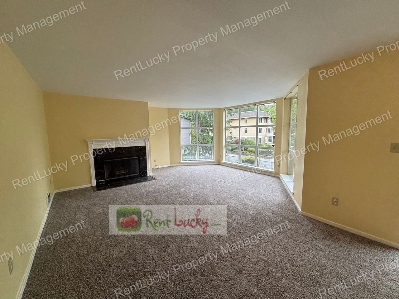 424 102nd Ave Se #202 - Photo 6 of 25