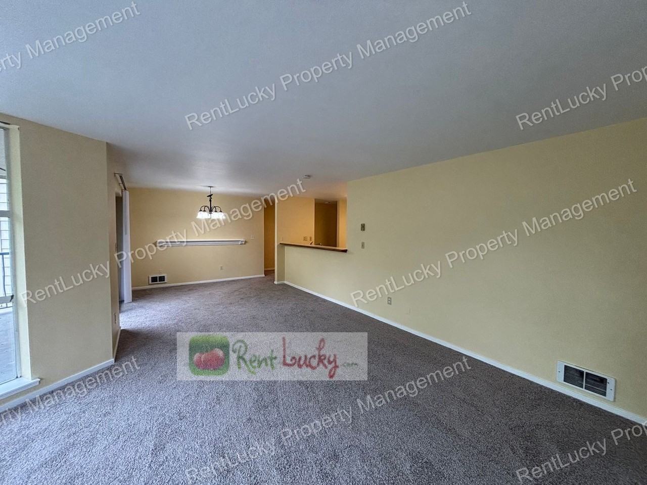 424 102nd Ave Se #202 - Photo 7 of 25