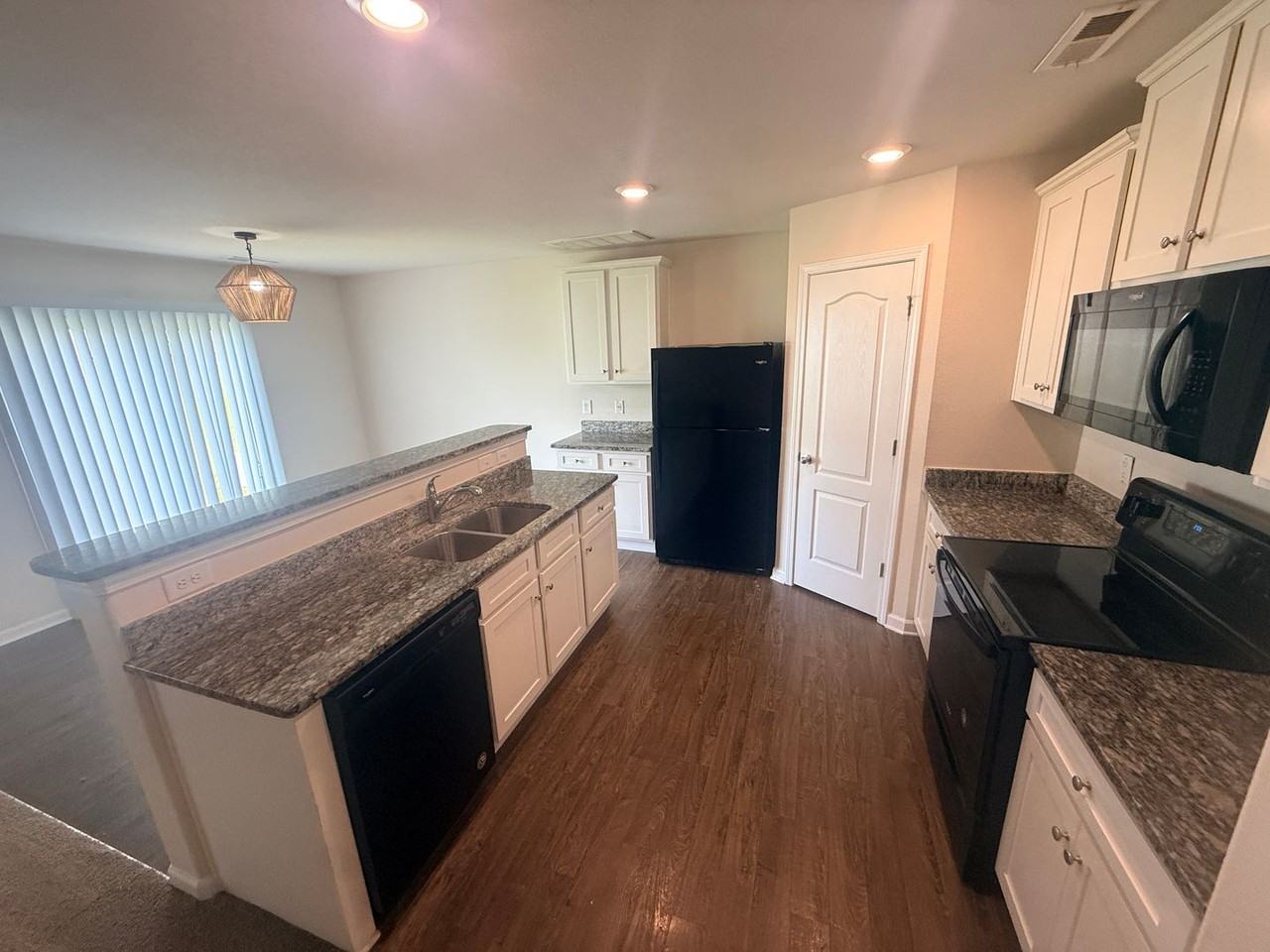 2042 Talbert Ct #1 - Photo 6 of 18