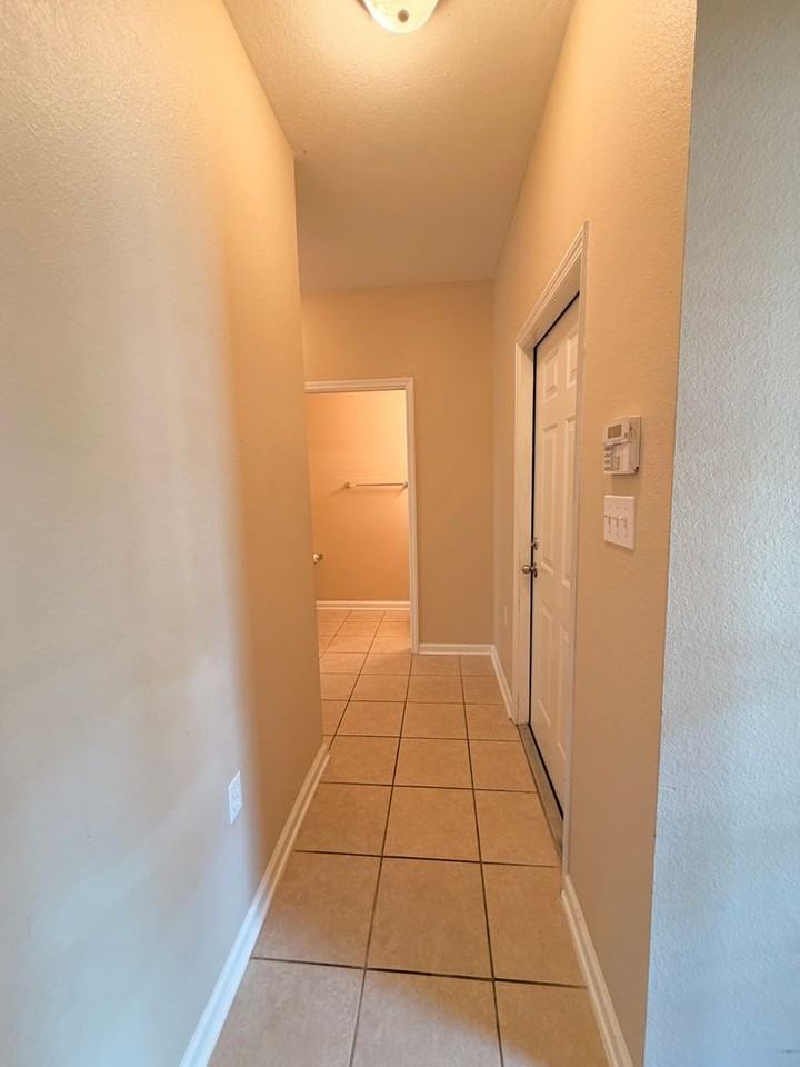 1320 Hendrix Rd #207 - Photo 4 of 47