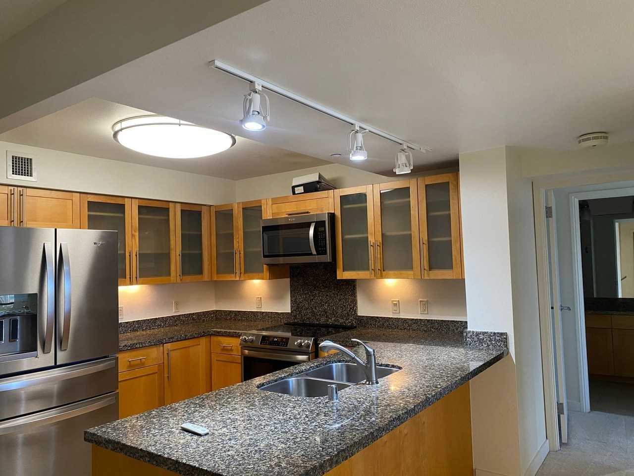 600 Queen St #1208 - Photo 2 of 2