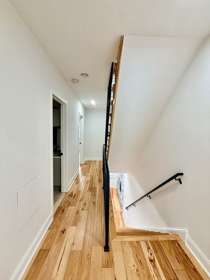 640 Emily St - Photo 7 of 34