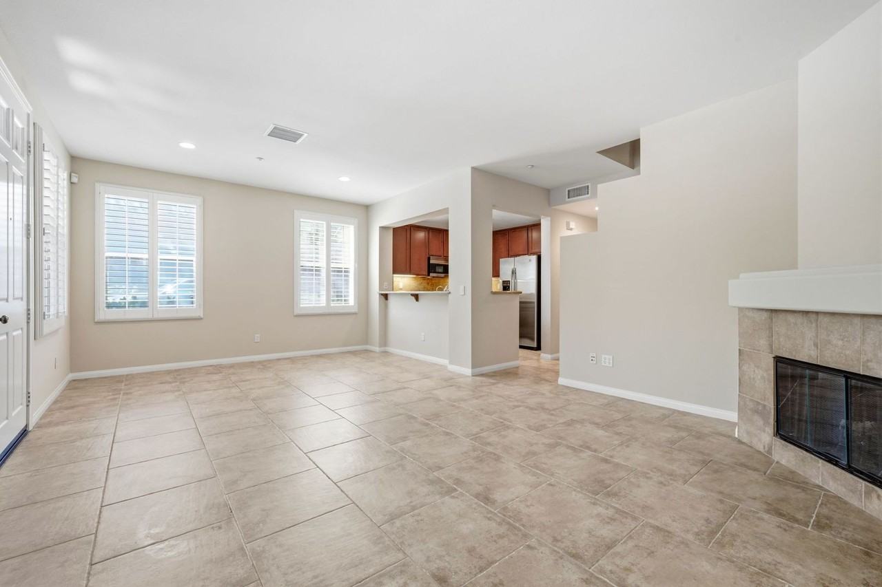 119 Coral Rose - Photo 4 of 15