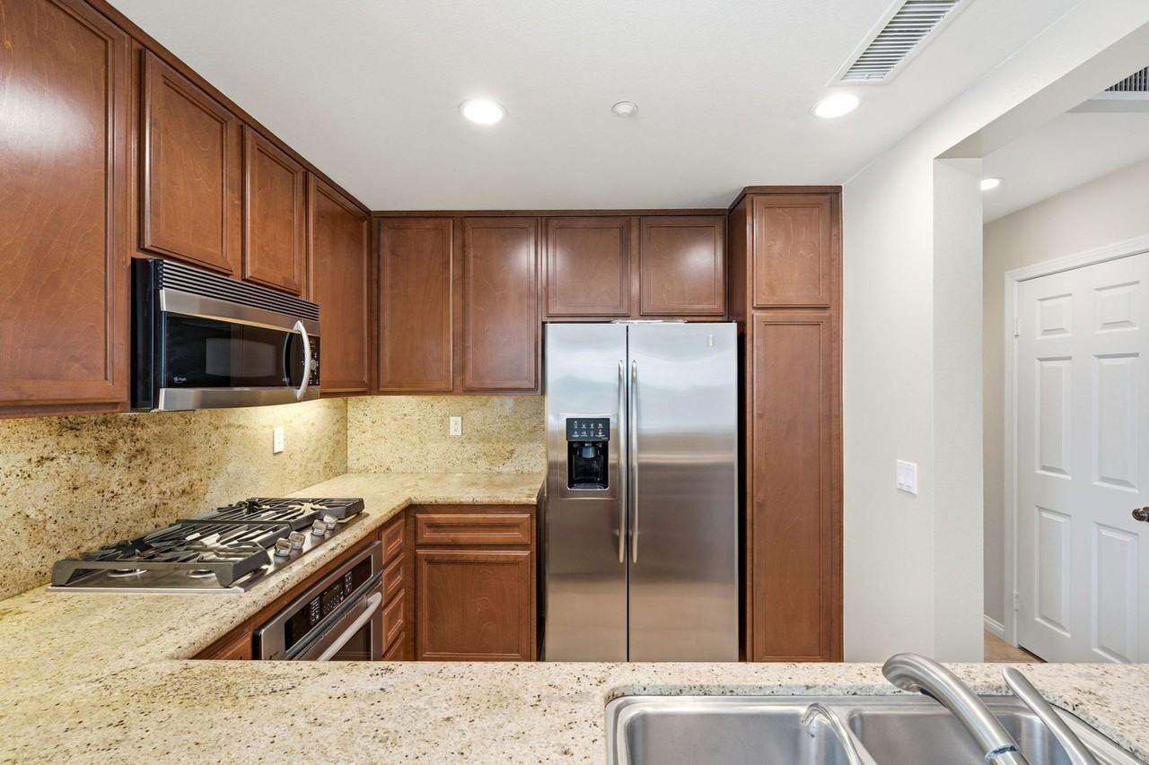 119 Coral Rose - Photo 5 of 15