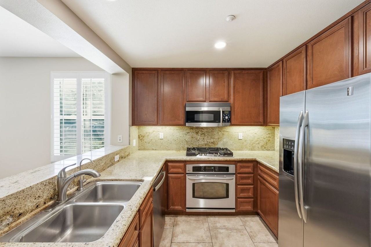 119 Coral Rose - Photo 6 of 15