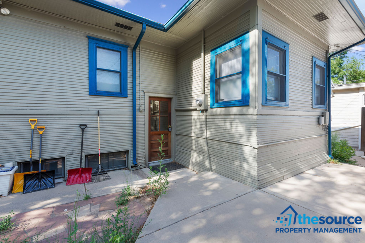 1020 16th St - Photo 2 of 17
