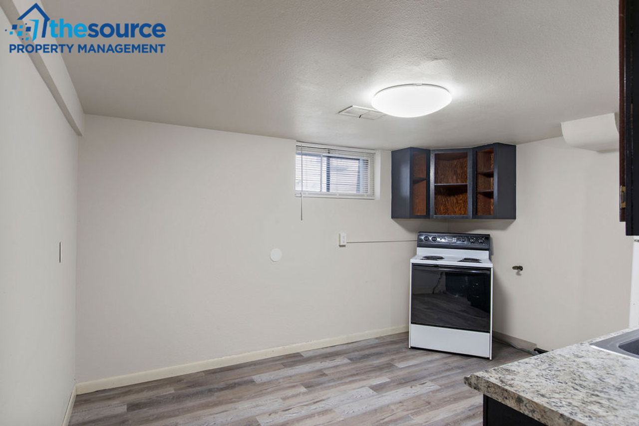 1020 16th St - Photo 5 of 17