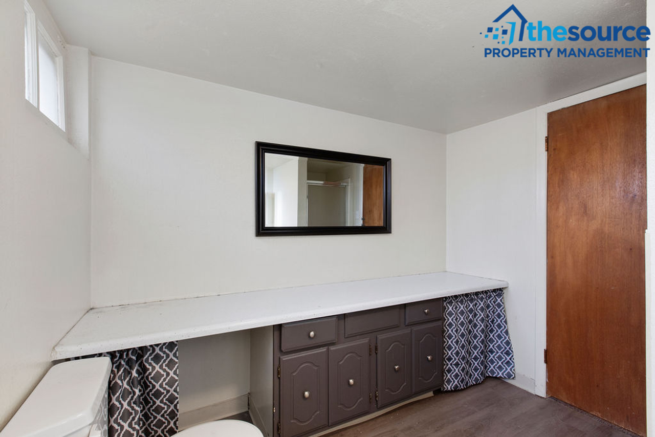 1020 16th St - Photo 6 of 17