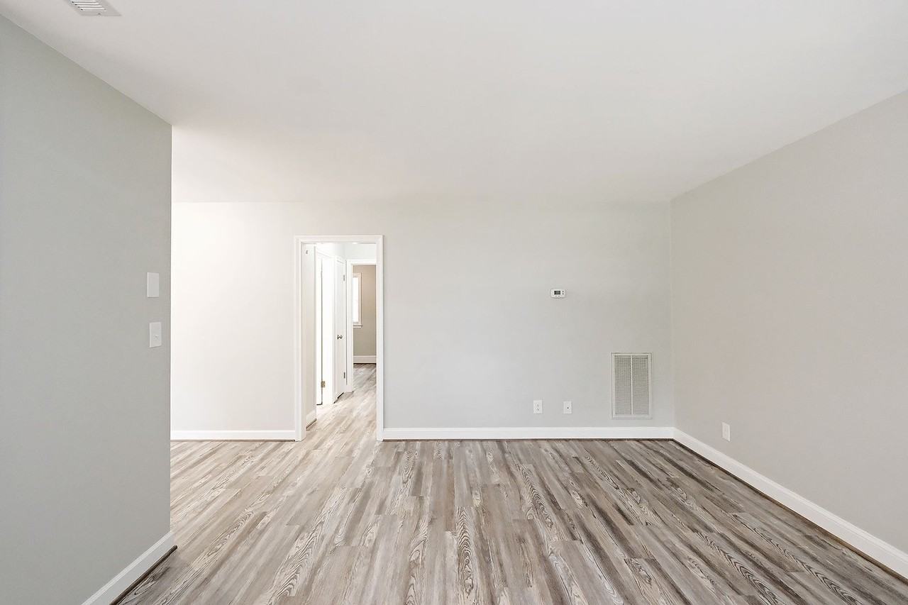 1157 Pen Park Rd - Photo 2 of 11