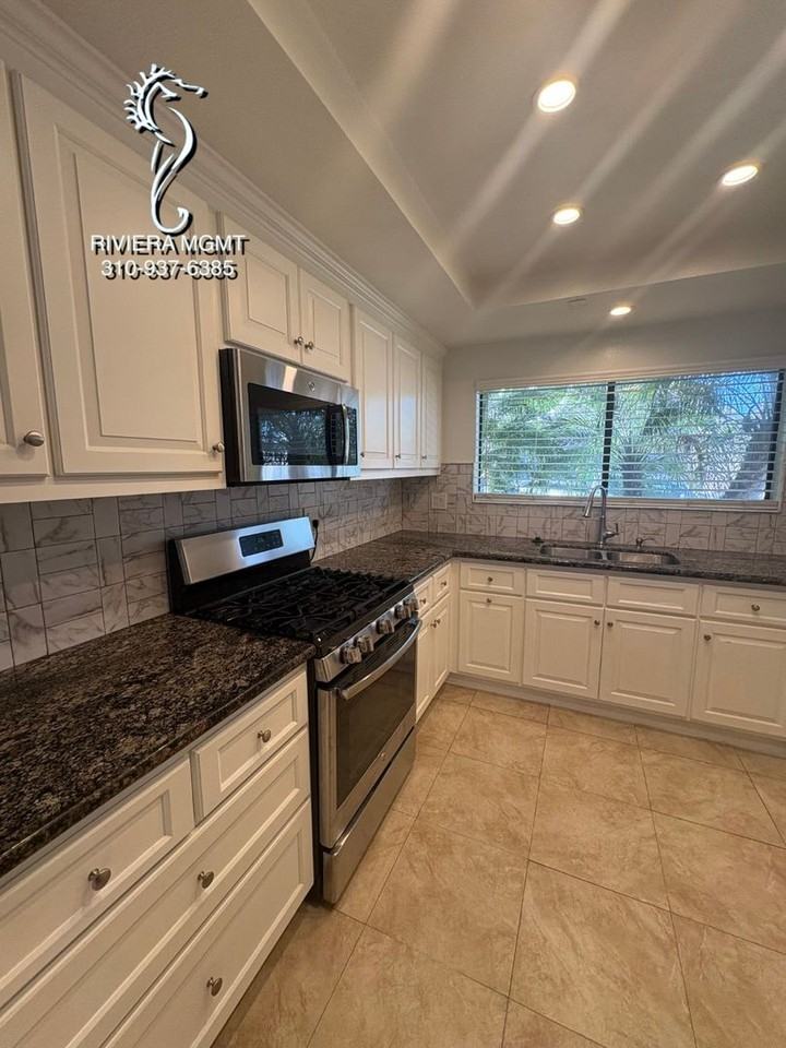2300 Carnegie Ln #1 - Photo 2 of 32