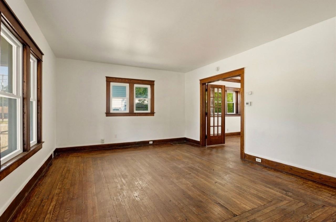 815 W Genesee Ave - Photo 3 of 12