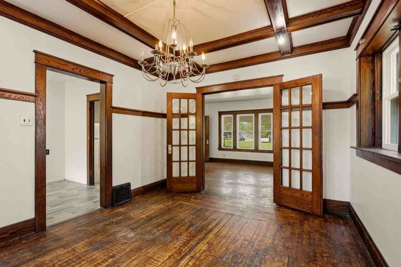 815 W Genesee Ave - Photo 5 of 12