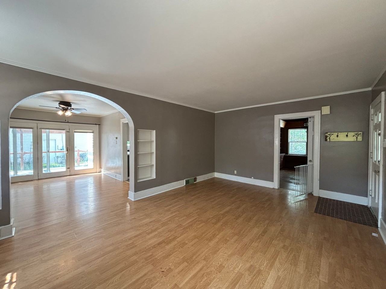 603 S 7th Ave - Photo 4 of 11