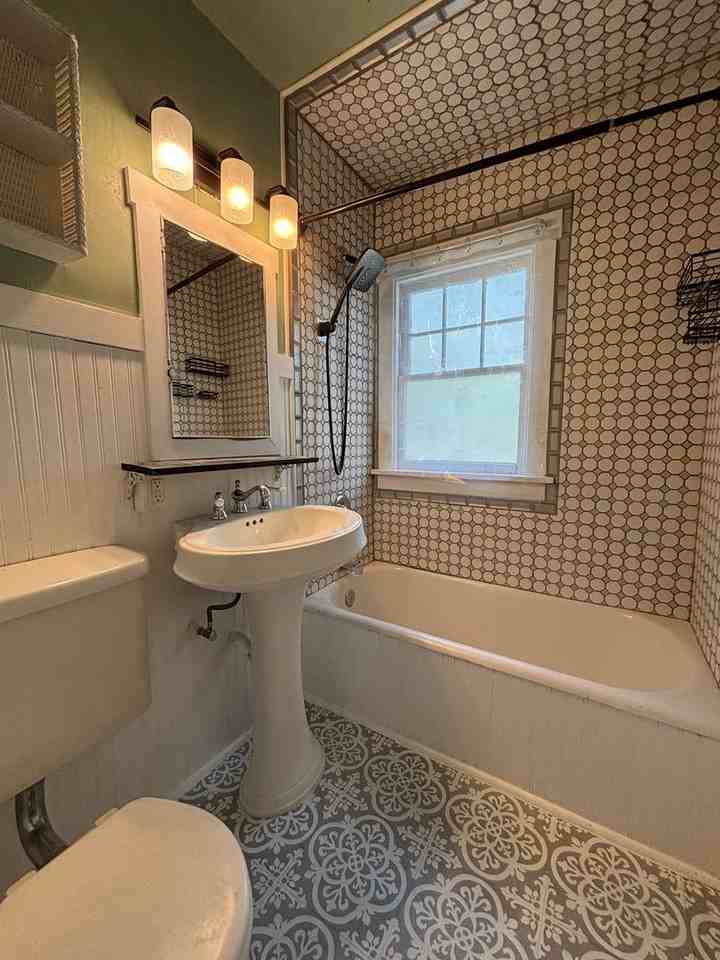 603 S 7th Ave - Photo 6 of 11