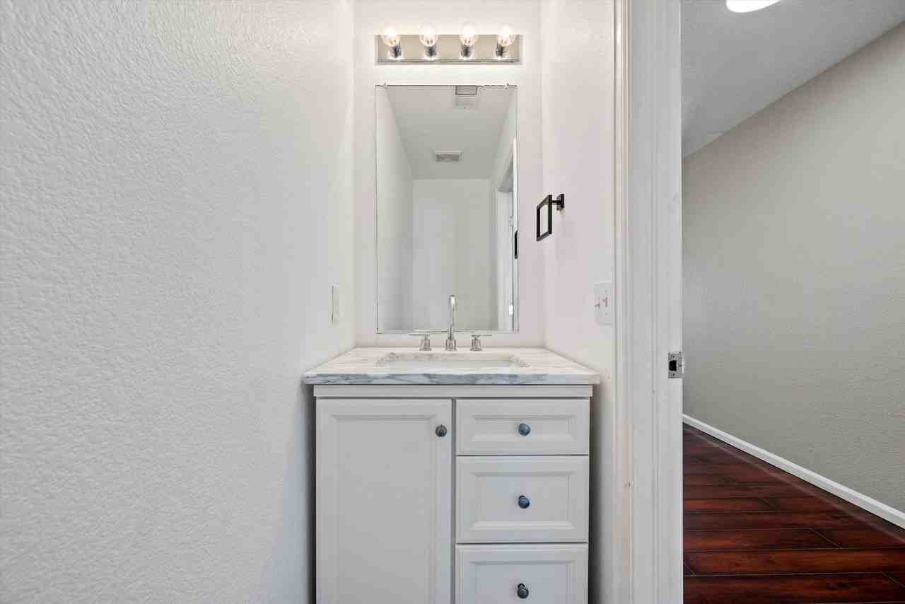 21459 Randolph Pl - Photo 4 of 21