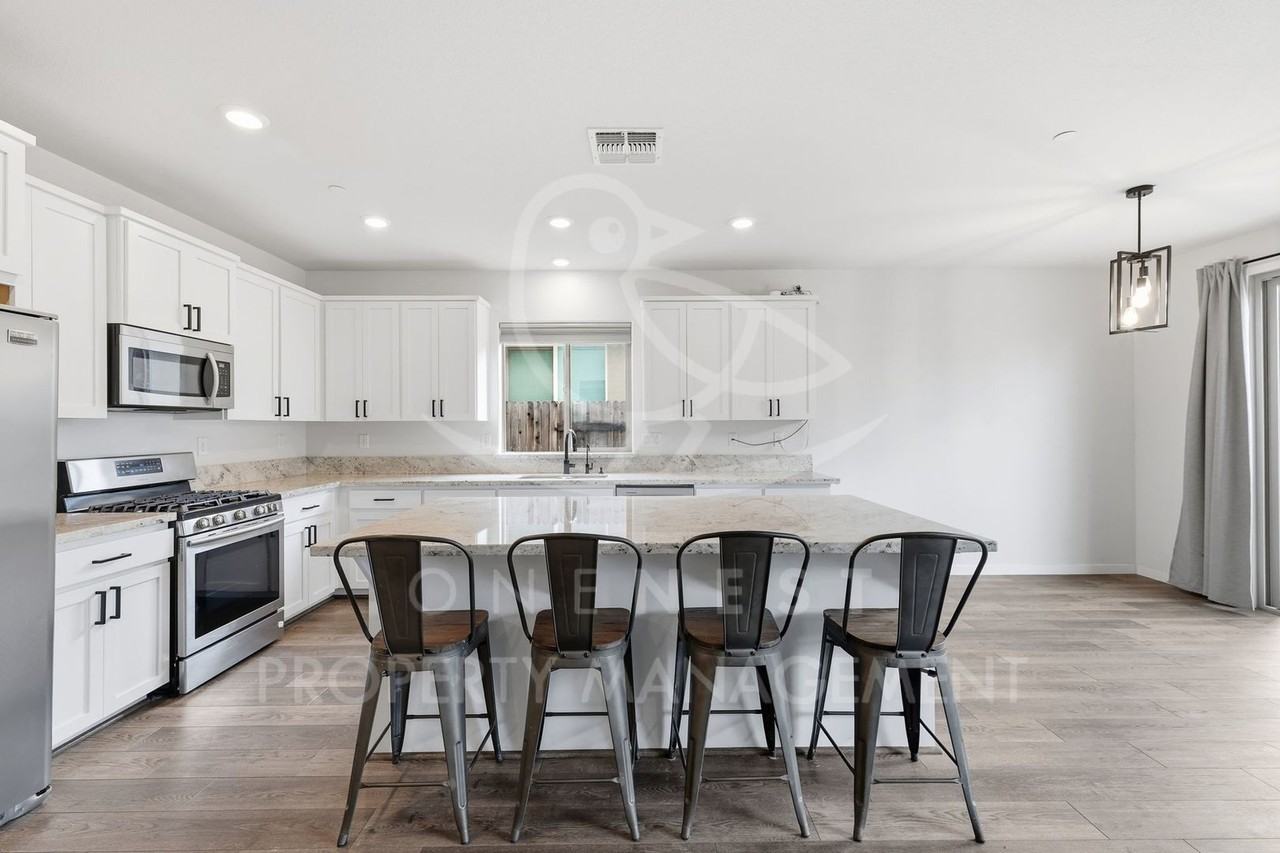 5676 Seedling Way - Photo 5 of 26